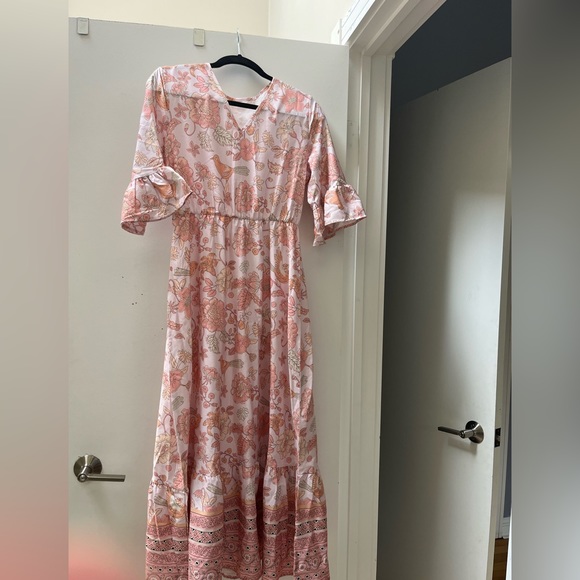Beautiful summer dress, soft hues - Picture 1 of 4